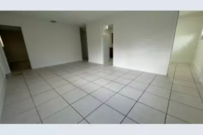 842 S 63rd Avenue, Hollywood, FL 33023 - Photo 21