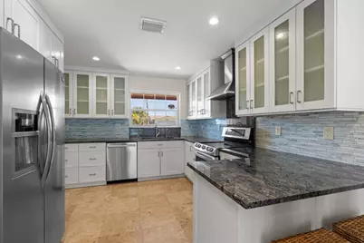 930 SE 10th Court, Pompano Beach, FL 33060 - Photo 13