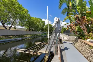 930 SE 10th Ct, Pompano Beach, FL 33060 - Photo 33