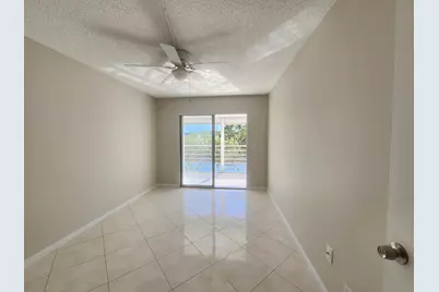 3025 Newcastle B, Boca Raton, FL 33434 - Photo 13
