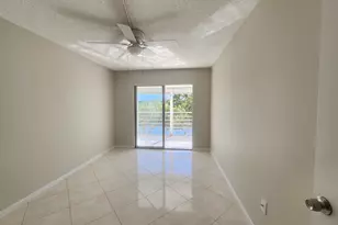 3025 Newcastle B, Boca Raton, FL 33434 - Photo 13