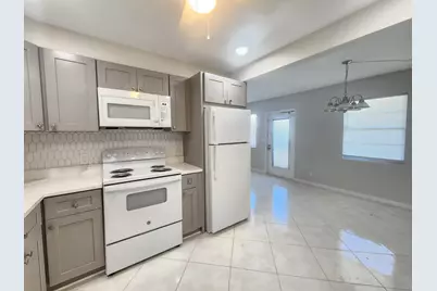 3025 Newcastle B, Boca Raton, FL 33434 - Photo 21