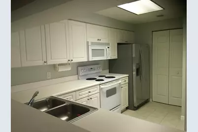2726 Anzio Court #202, Palm Beach Gardens, FL 33410 - Photo 3
