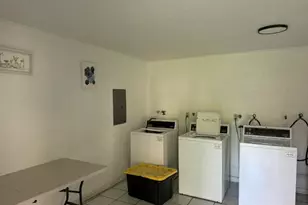 1900 W 68th St, Hialeah, FL 33014 - Photo 15