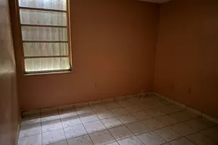 1900 W 68th St, Hialeah, FL 33014 - Photo 7