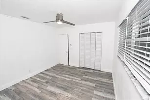 270 NW 43rd St, Oakland Park, FL 33309 - Photo 9
