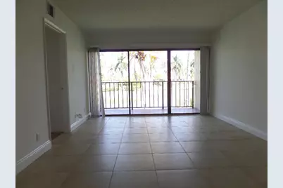 1523 Lake Crystal Drive #F, West Palm Beach, FL 33411 - Photo 3