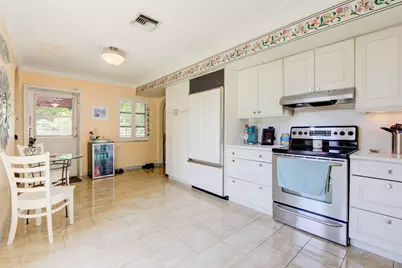 226 NE 13th Avenue, Pompano Beach, FL 33060 - Photo 15