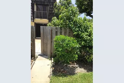 1600 Forest Lakes Circle #A, West Palm Beach, FL 33406 - Photo 13