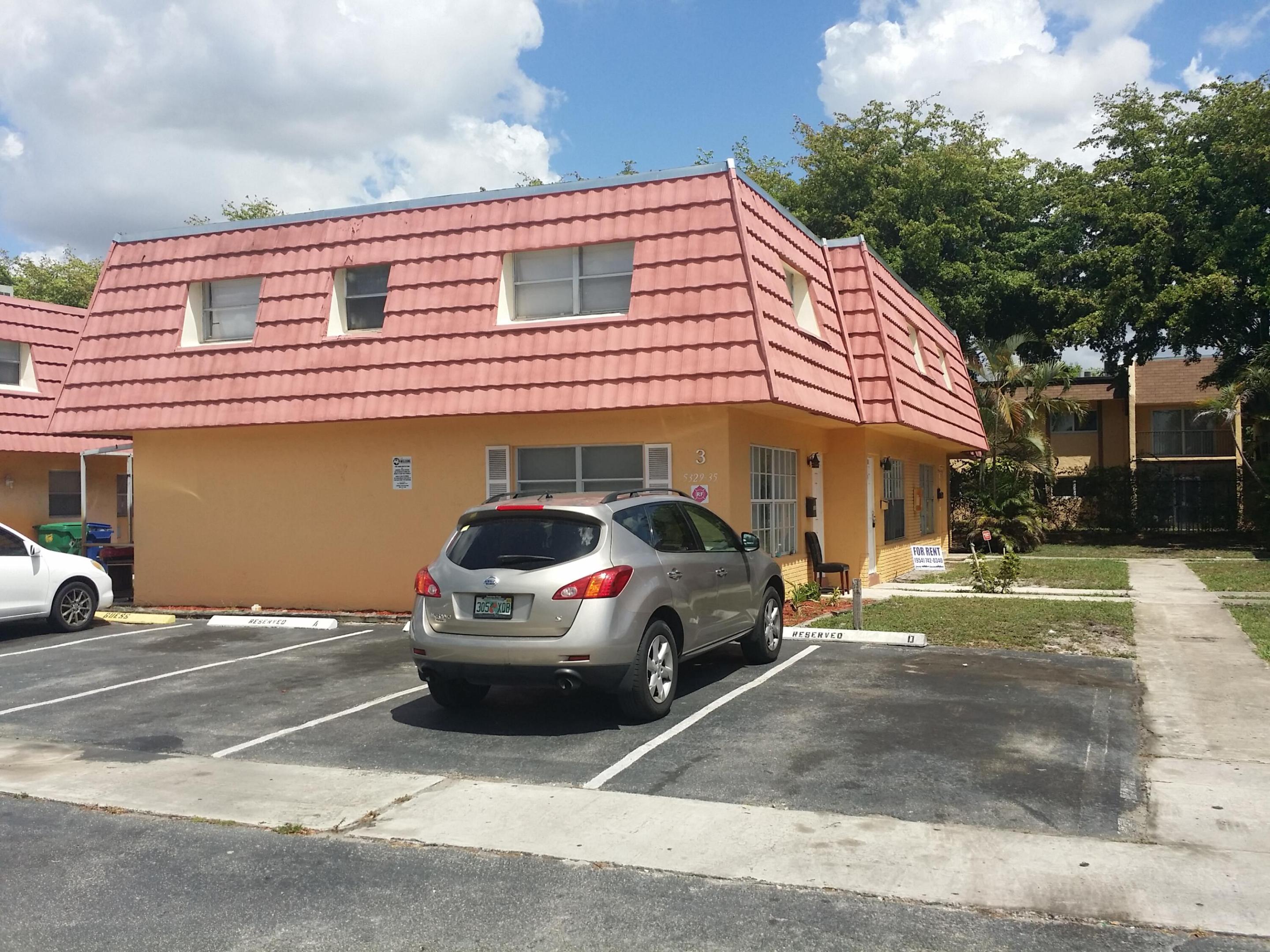 5333 NW 27th St #B3 - 5333 NW 27th St #B3, Lauderhill, FL 33313 Luxury Property | Jose Angel Pina