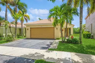 4367 Dogwood Cir, Weston, FL 33331 - Photo 1