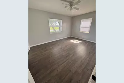 35 W 11th Street, Riviera Beach, FL 33404 - Photo 5
