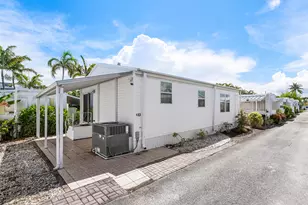 13 Hibiscus Dr, Briny Breezes, FL 33435 - Photo 1