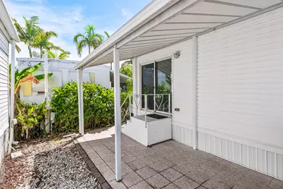 13 Hibiscus Drive #H, Briny Breezes, FL 33435 - Photo 3