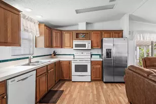 13 Hibiscus Dr, Briny Breezes, FL 33435 - Photo 9