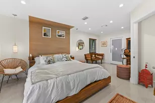 1513 NE 28th Dr, Wilton Manors, FL 33334 - Photo 17
