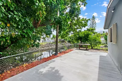 6531 SW 19th Street, North Lauderdale, FL 33068 - Photo 13