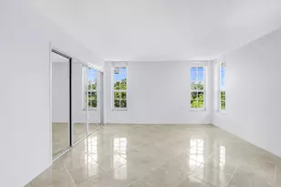 2651 S Palm Aire Dr, Pompano Beach, FL 33069 - Photo 19