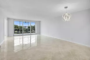 2651 S Palm Aire Dr, Pompano Beach, FL 33069 - Photo 7