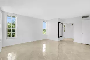 2651 S Palm Aire Dr, Pompano Beach, FL 33069 - Photo 15