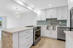 2651 S Palm Aire Dr, Pompano Beach, FL 33069 - Photo 3