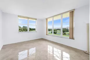 2651 S Palm Aire Dr, Pompano Beach, FL 33069 - Photo 27
