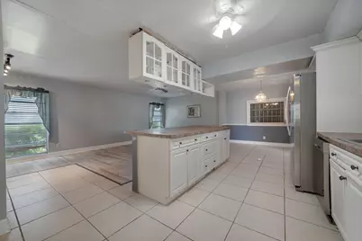 6311 NW 72nd Avenue, Tamarac, FL 33321 - Photo 13