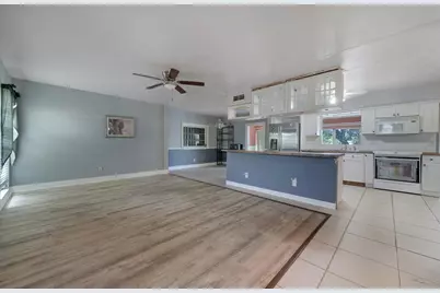 6311 NW 72nd Avenue, Tamarac, FL 33321 - Photo 5
