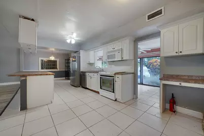 6311 NW 72nd Avenue, Tamarac, FL 33321 - Photo 15
