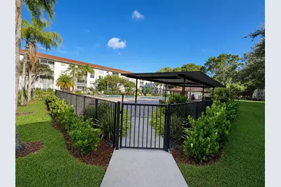1400 SW 124th Terrace #105Q, Pembroke Pines, FL 33027 - Photo 23