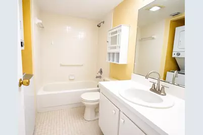 1400 SW 124th Terrace #105Q, Pembroke Pines, FL 33027 - Photo 5