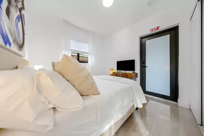 2925 NE 1st Avenue, Wilton Manors, FL 33334 - Photo 27