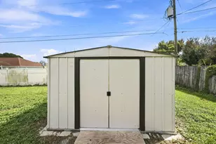 538 SW Prado Ave, Port Saint Lucie, FL 34983 - Photo 39