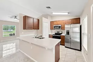 538 SW Prado Ave, Port Saint Lucie, FL 34983 - Photo 15