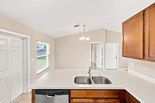 538 SW Prado Ave, Port Saint Lucie, FL 34983 - Photo 17