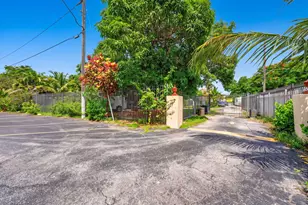 60 NW 79th St, Miami, FL 33150 - Photo 17