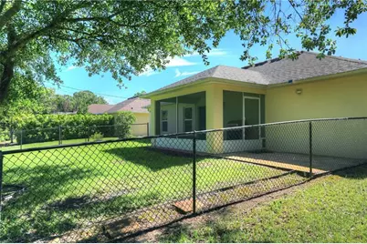8455 105th Avenue, Vero Beach, FL 32967 - Photo 3