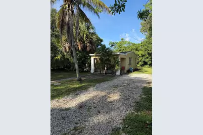 429 SW 22nd Terrace, Fort Lauderdale, FL 33312 - Photo 1