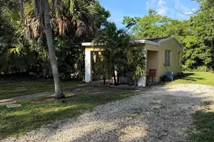 429 SW 22nd Terrace, Fort Lauderdale, FL 33312 - Photo 1