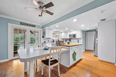 330 NE Town Terrace, Jensen Beach, FL 34957 - Photo 11
