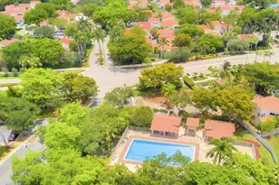 1370 Cottonwood Cir, Weston, FL 33326 - Photo 29