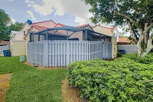 1370 Cottonwood Cir, Weston, FL 33326 - Photo 29