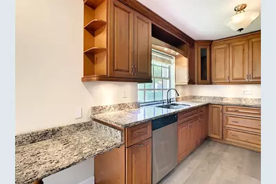 1370 Cottonwood Circle #18-3, Weston, FL 33326 - Photo 11