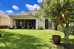 8095 Laborie Ln, Wellington, FL 33414 - Photo 31
