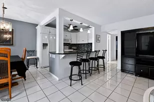 203 Coventry I, West Palm Beach, FL 33417 - Photo 3