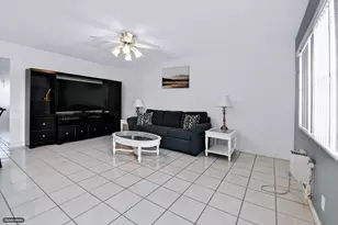 203 Coventry I, West Palm Beach, FL 33417 - Photo 5