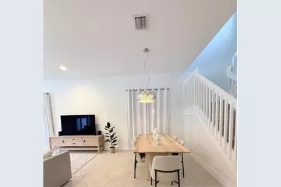 9218 SW 39th Street, Miramar, FL 33025 - Photo 9