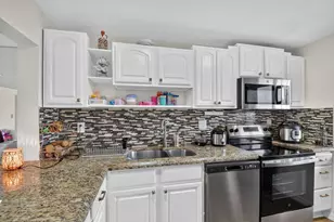 2786 Tennis Club Dr, West Palm Beach, FL 33417 - Photo 5