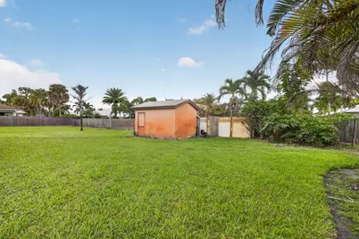 17596 Cinquez Park Road W, Jupiter, FL 33458 - Photo 51