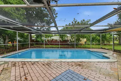 2700 NW 36th Avenue, Lauderdale Lakes, FL 33311 - Photo 27